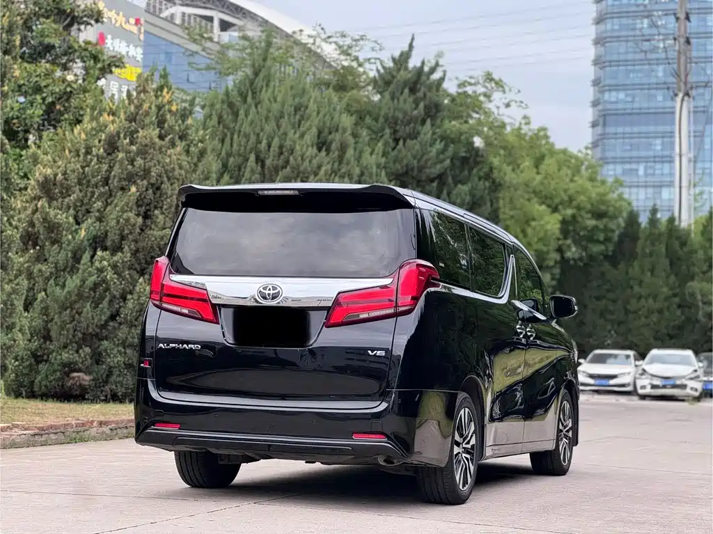 Toyota Alphard 2019 — фото 6