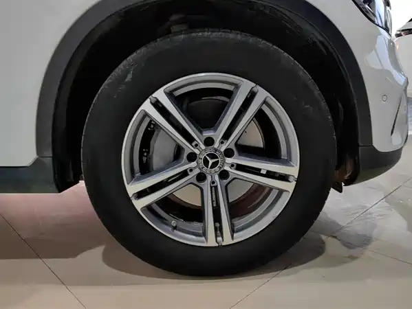 Mercedes-Benz GLC 2021