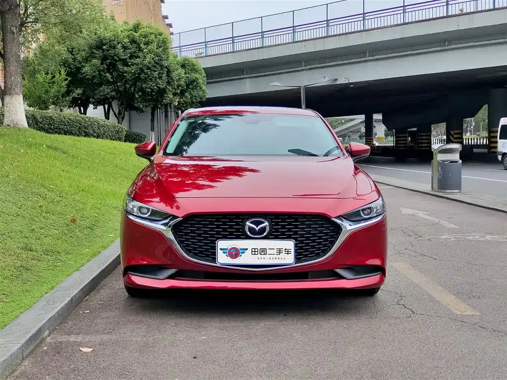 Mazda 3 Axela 2021