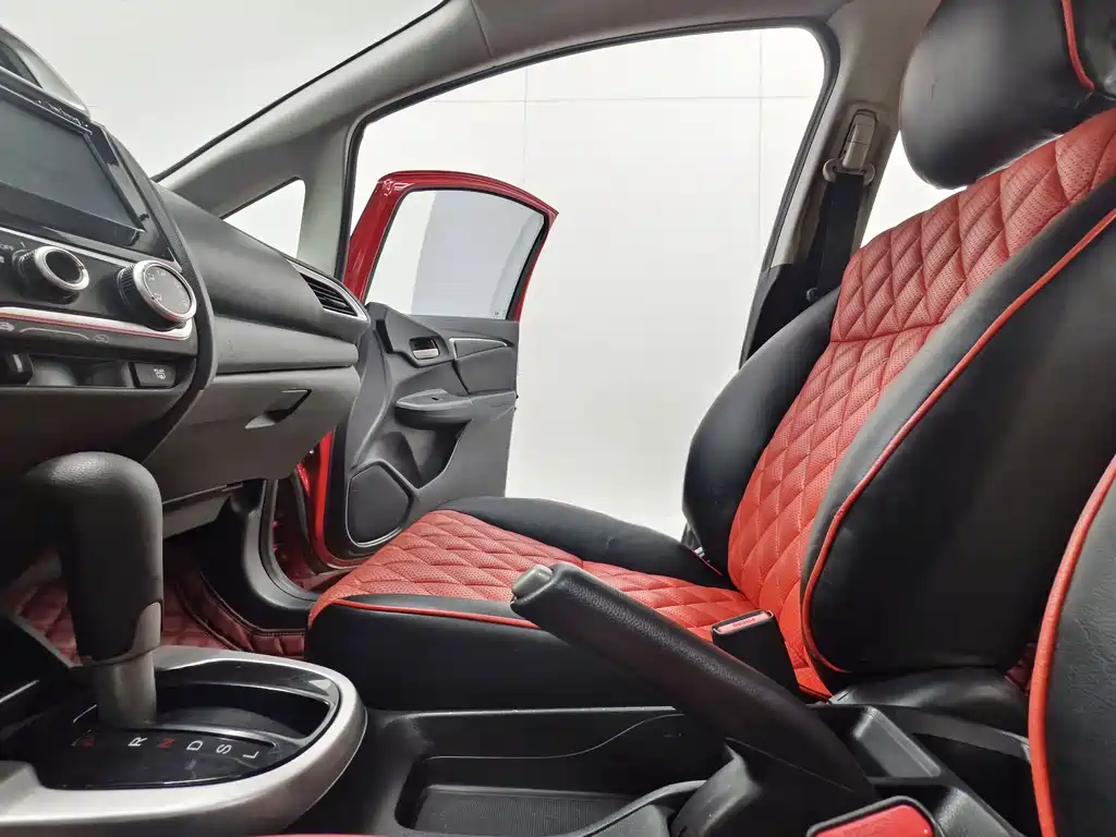 Honda Fit 2015 — фото 11