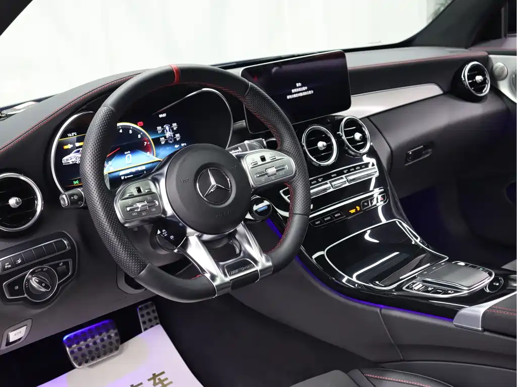 Mercedes-Benz C-Class AMG 2023 — фото 8