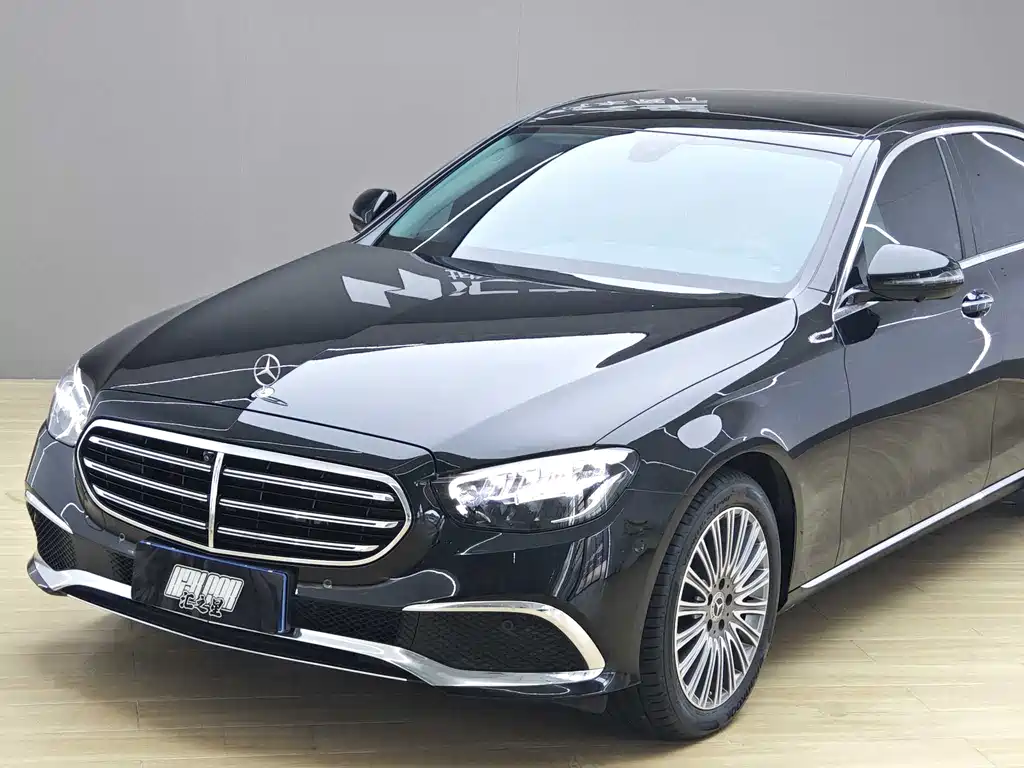 Mercedes-Benz E-Class 2022 — фото 7