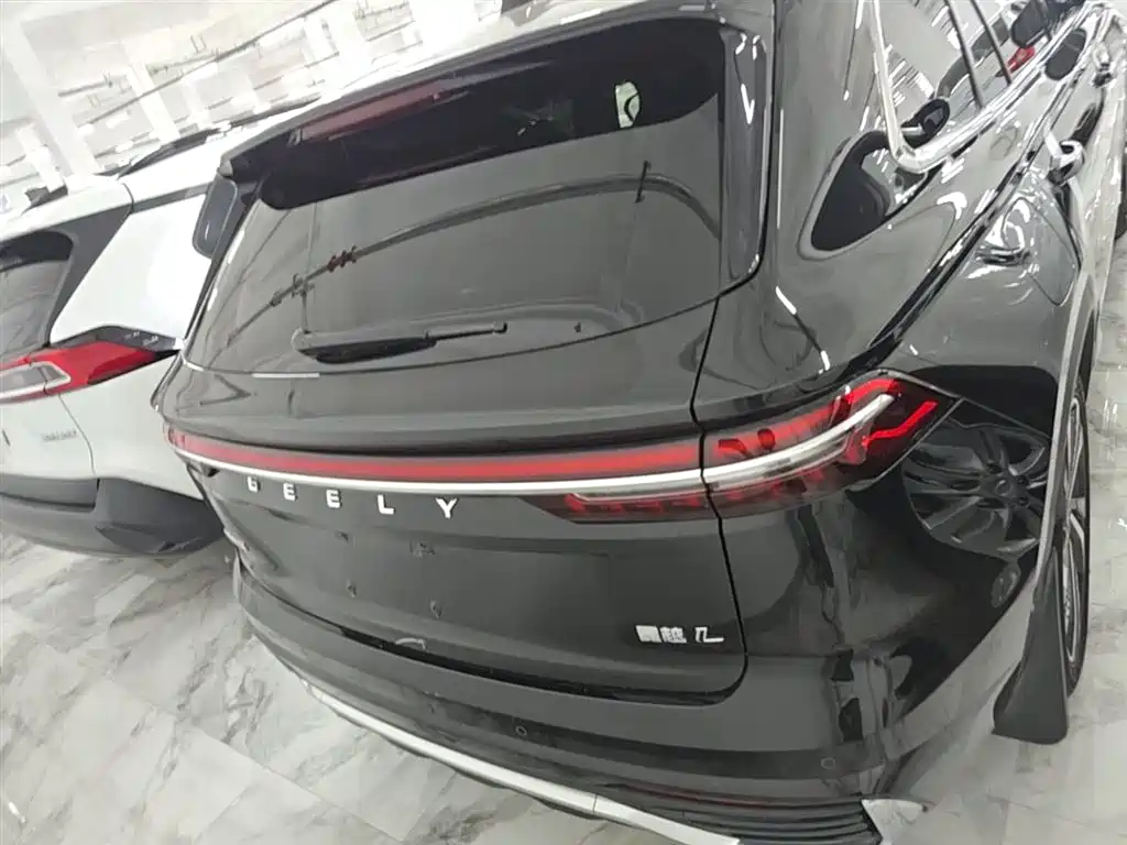 Geely Xingyue L 2023 — фото 6