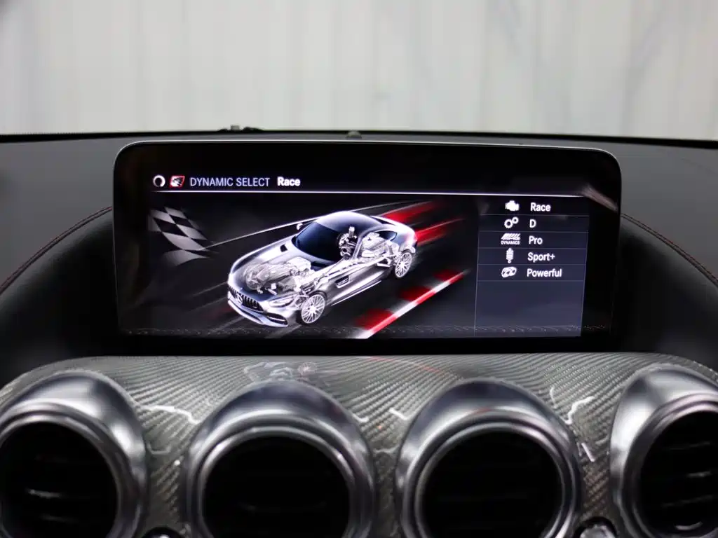 Mercedes-Benz AMG GT 2021 — фото 18