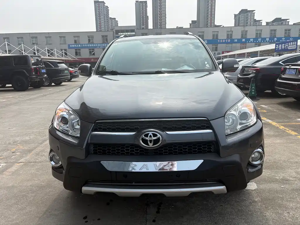 Toyota RAV4 2012