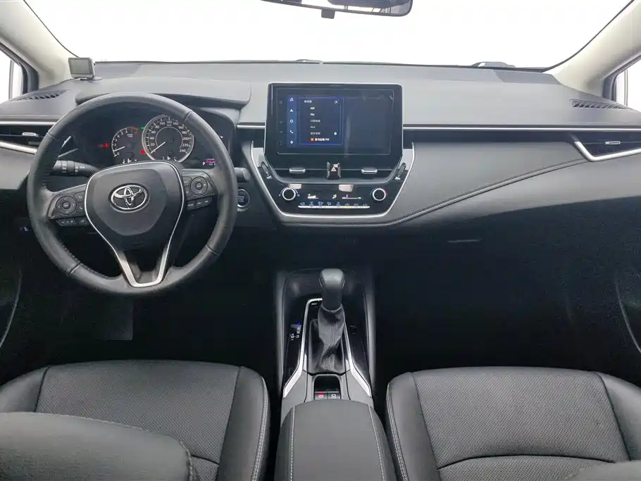 Toyota Corolla 2021 — фото 12