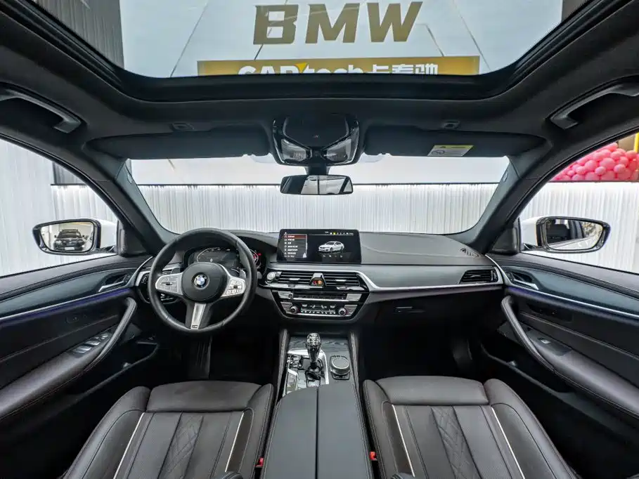 BMW 5 Series 2024 — фото 13