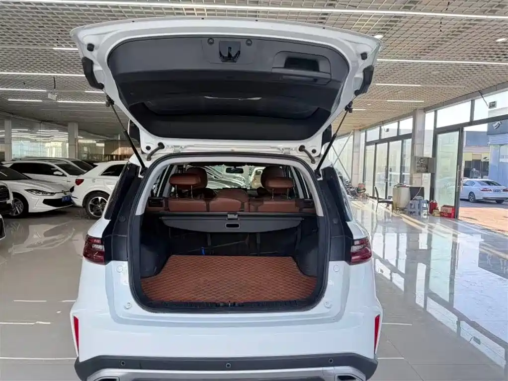 Geely Vision X6 2022