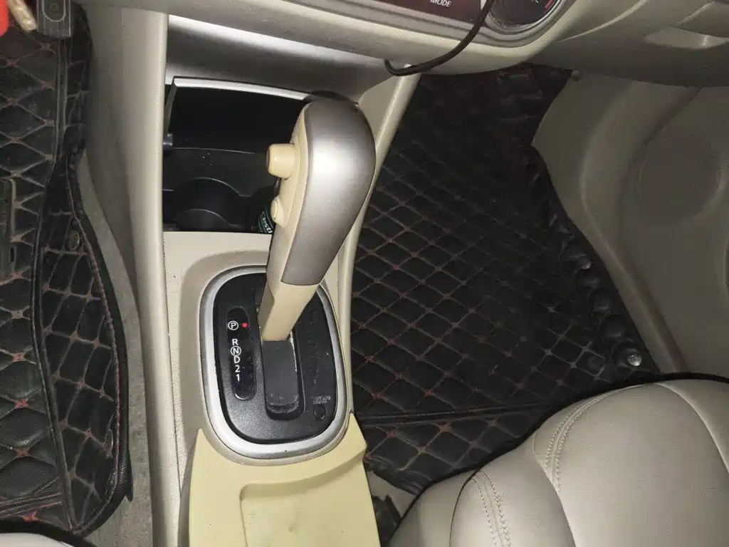 Nissan Sylphy 2016 — фото 15