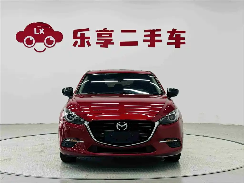 Mazda 3 Axela 2019 — фото 8
