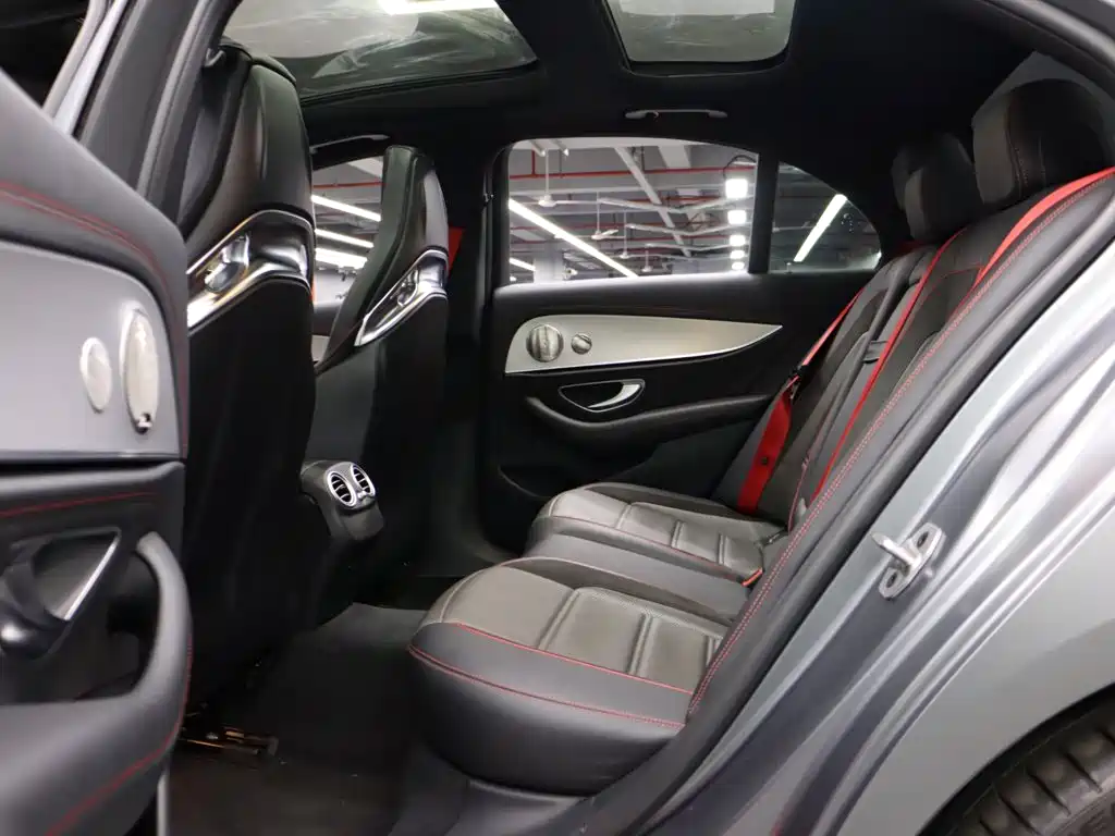 Mercedes-Benz E-Class AMG 2022 — фото 23