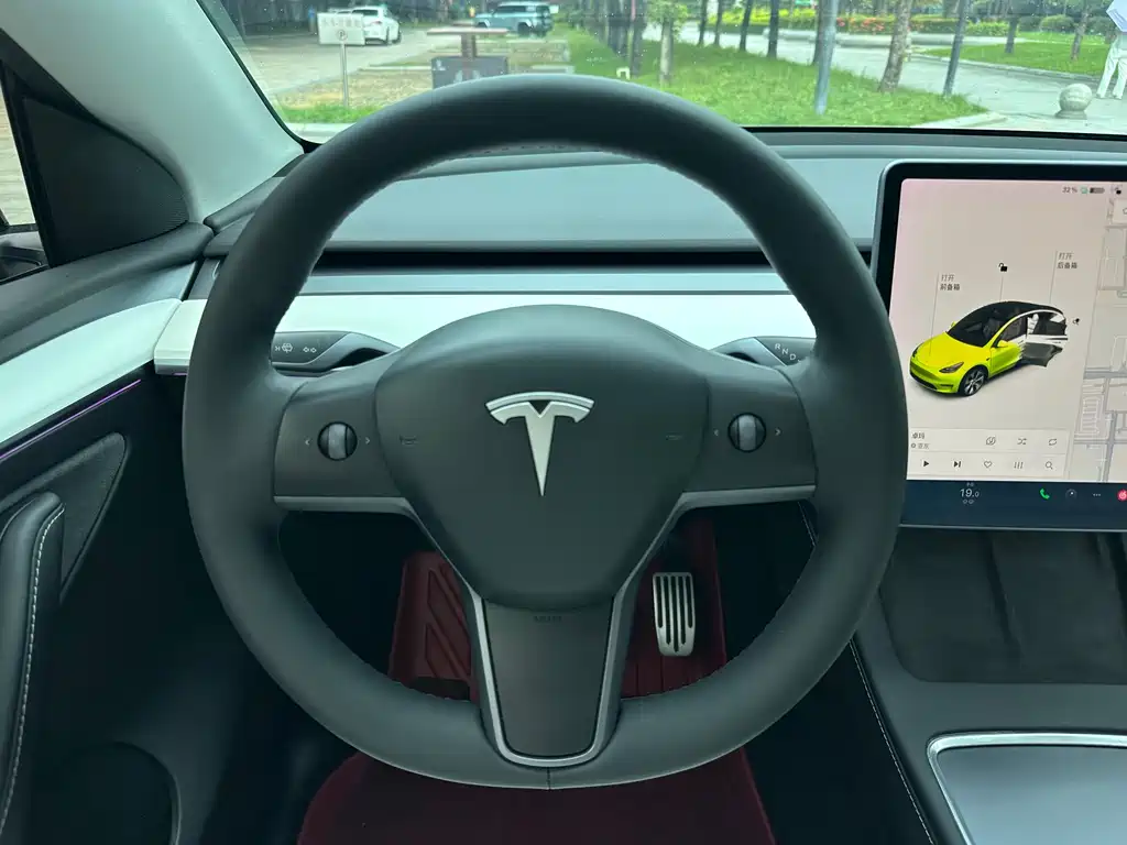 Tesla Model Y 2021 — фото 14