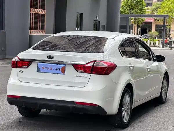 Kia K3 2016