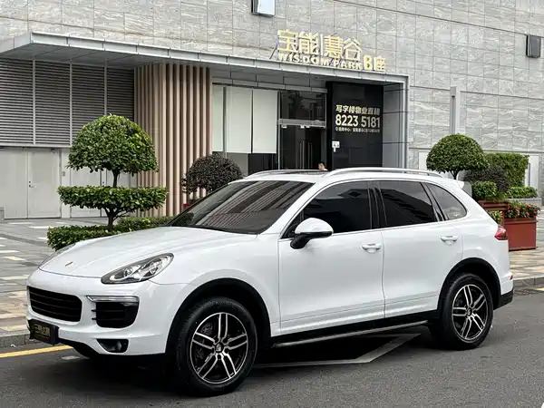 Porsche Cayenne 2015