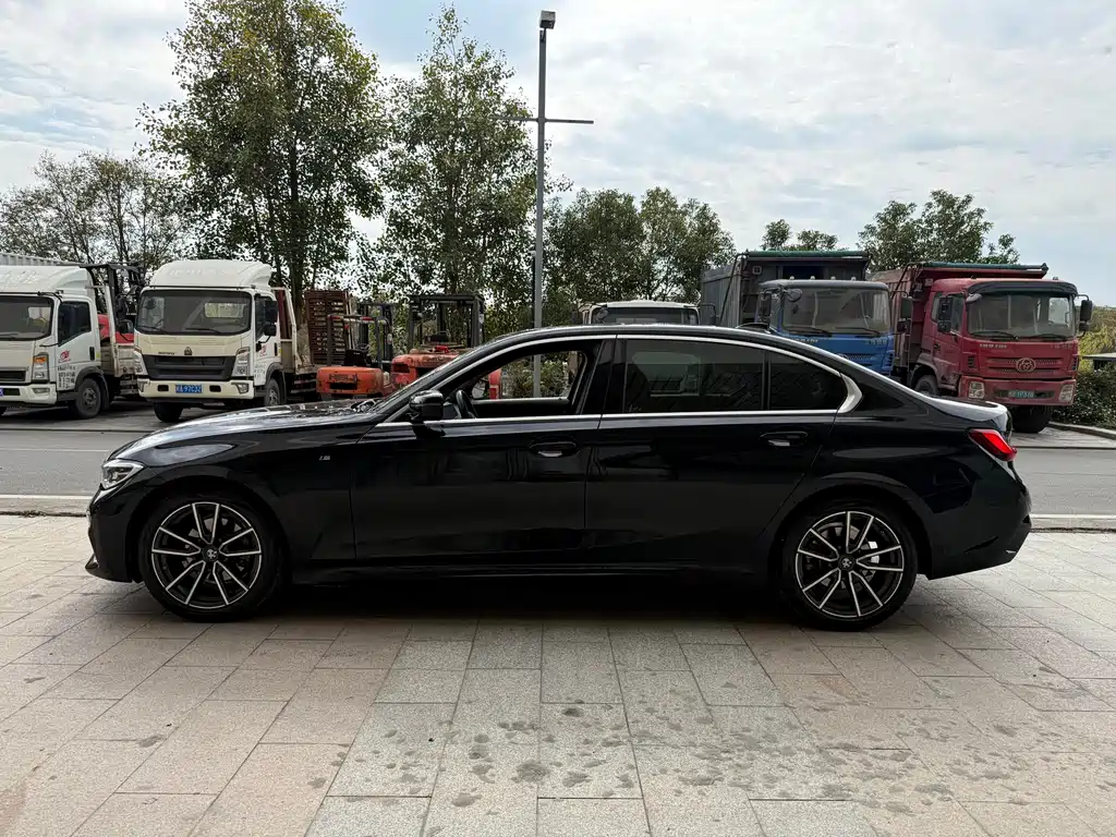 BMW 3 Series 2022