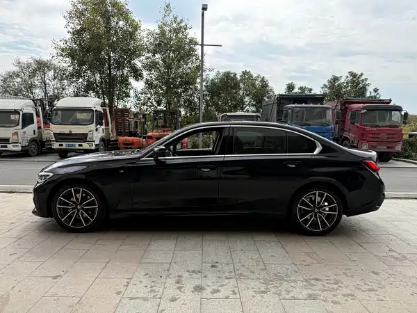 BMW 3 Series 2022