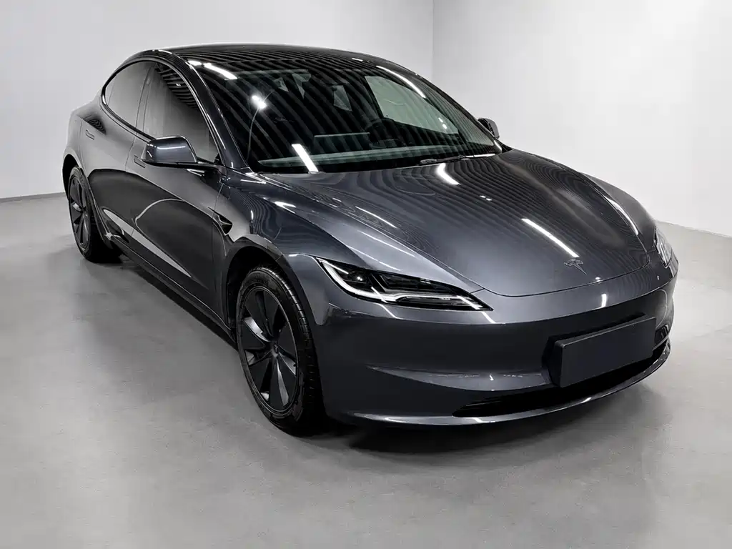 Tesla Model 3 2026 — фото 3