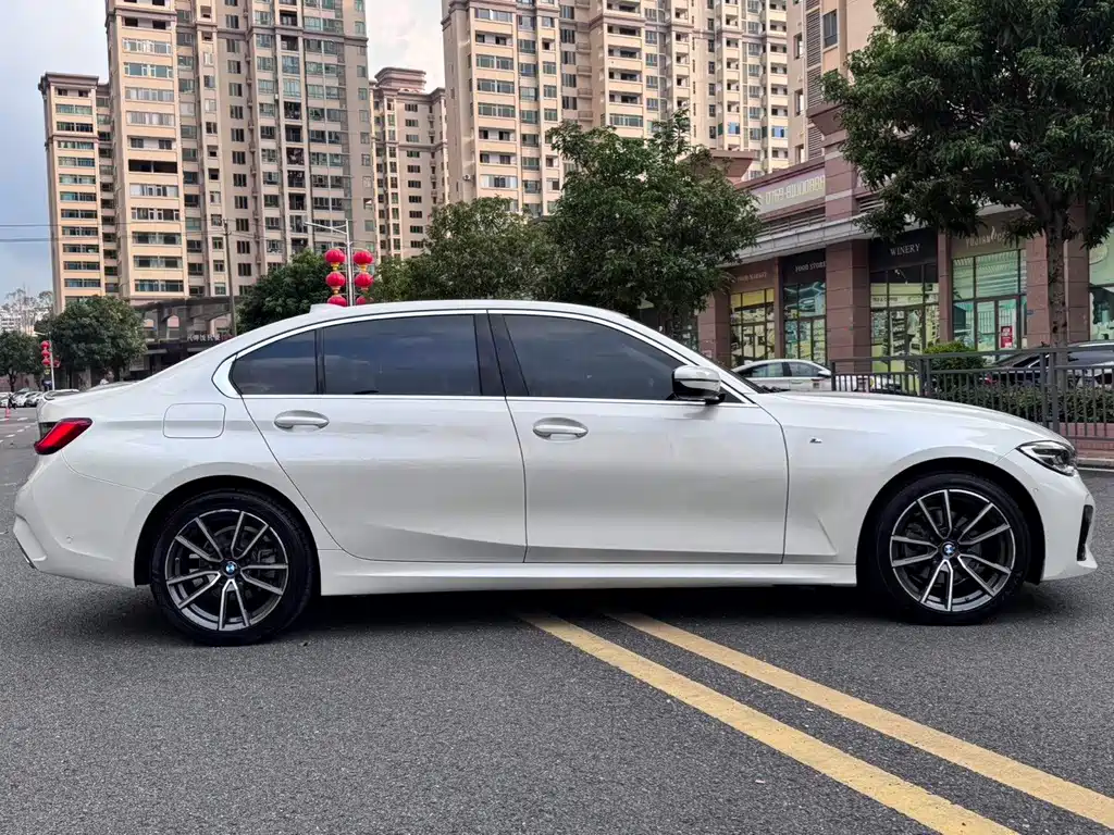 BMW 3 Series 2020 — фото 7