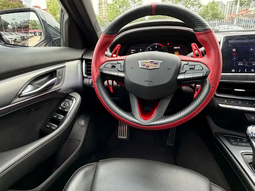 Cadillac CT5 2023 — фото 10