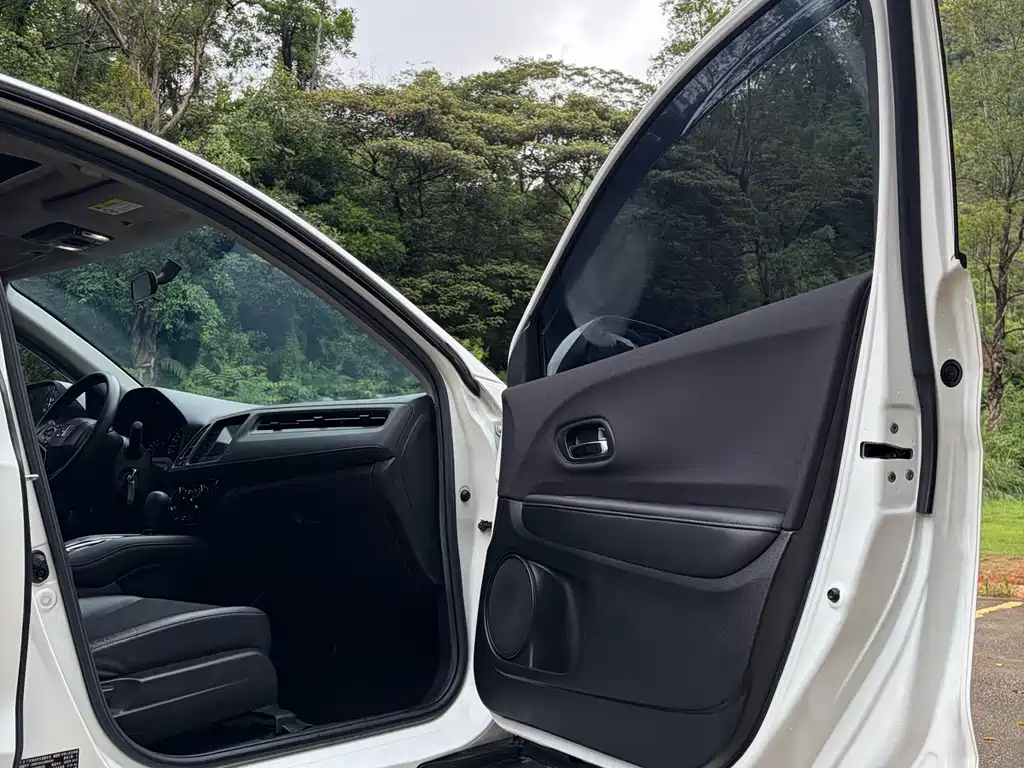 Honda Vezel 2020 — фото 15