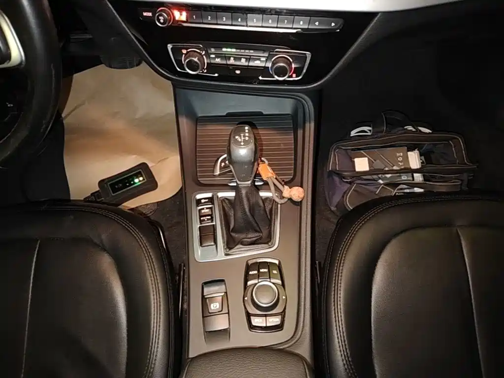 BMW 1 Series 2017 — фото 14