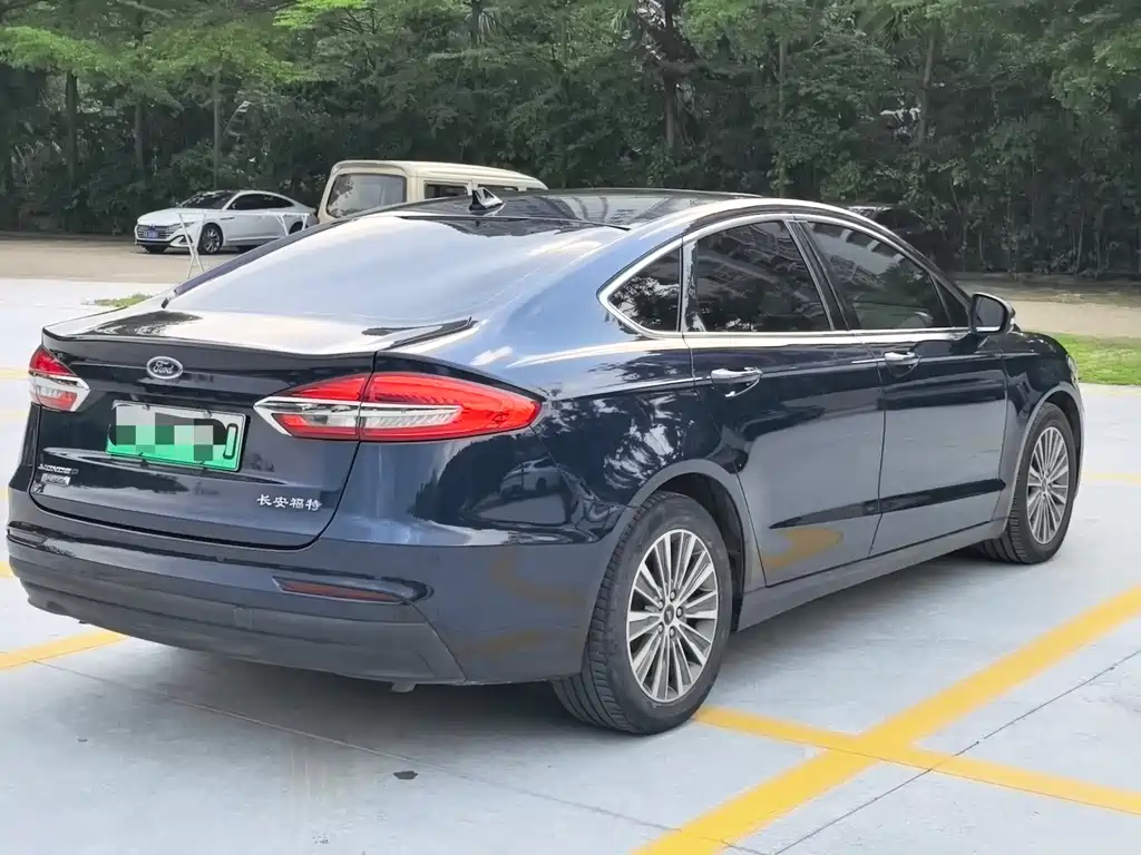 Ford Mondeo New Energy 2020 — фото 14