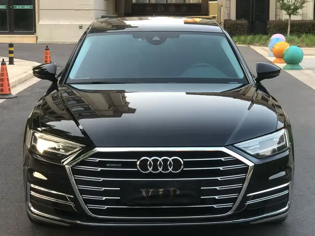 Audi A8 2022 — фото 3