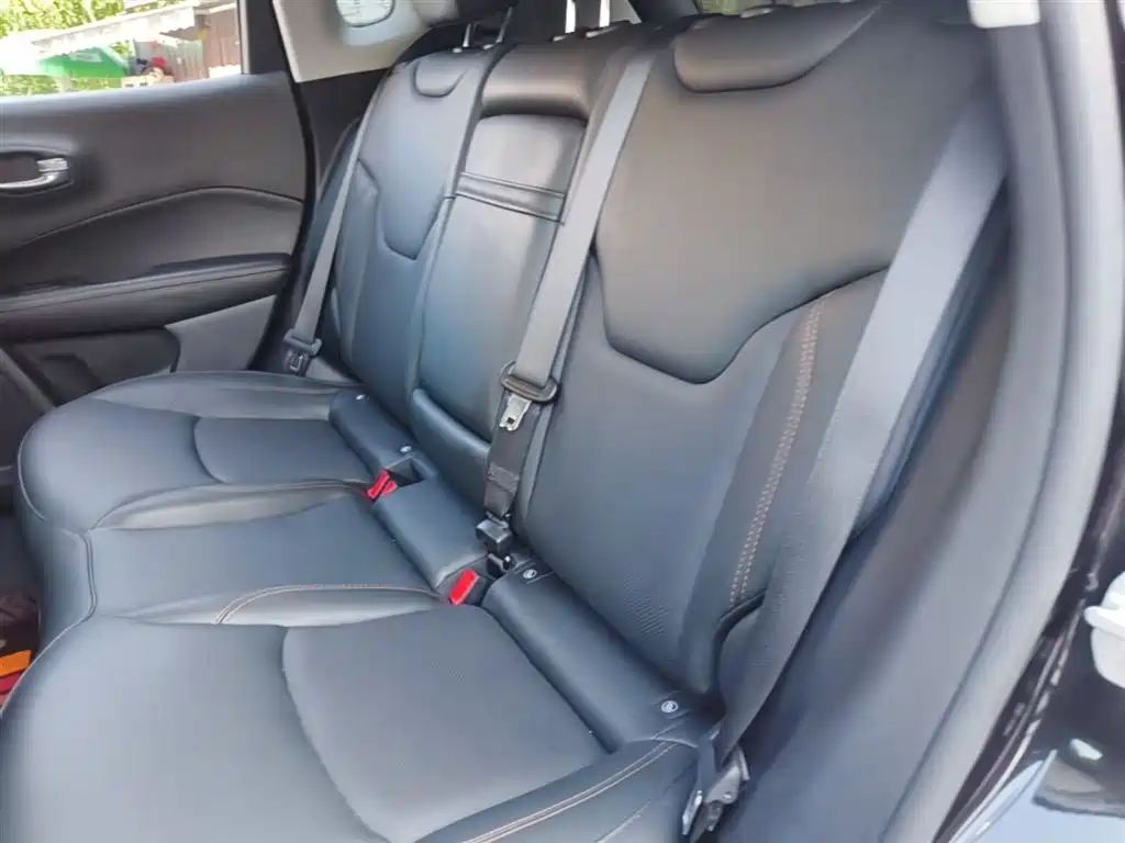 Jeep Compass 2019 — фото 17