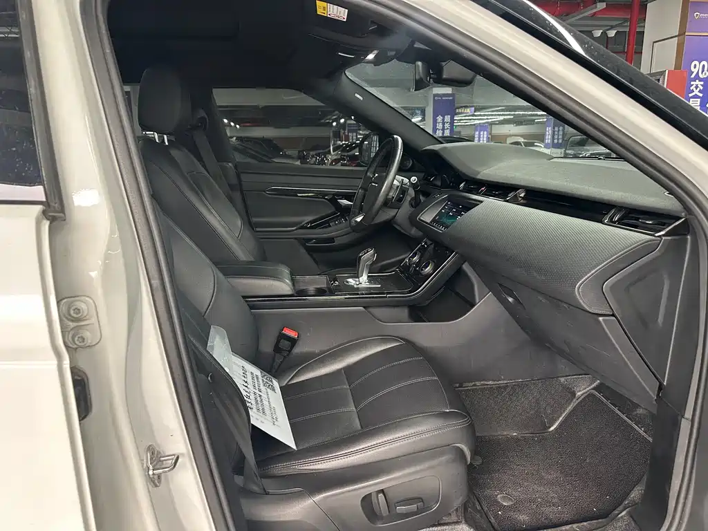 Land Rover Evoque 2021 — фото 11