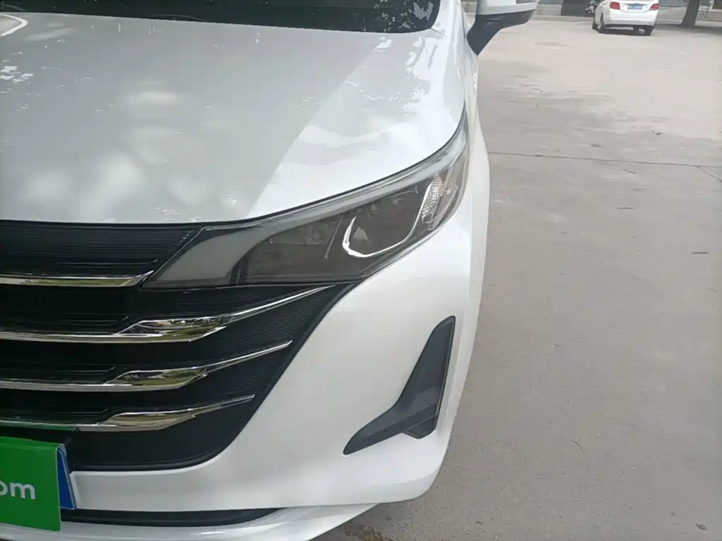 GAC Motor Trumpchi M6 2019 — фото 24