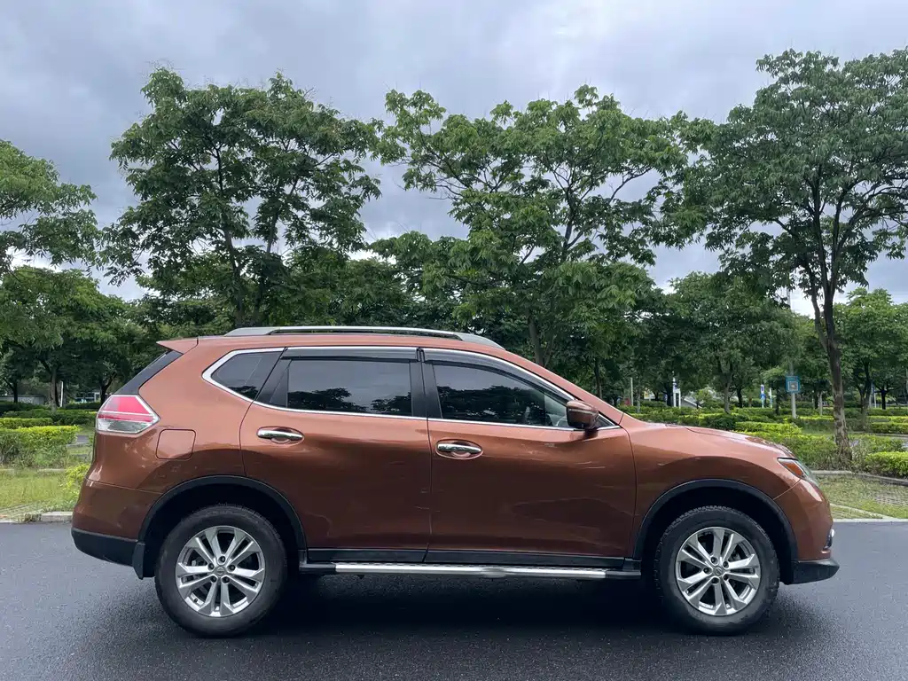 Nissan X-Trail 2015 — фото 10