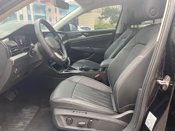 Volkswagen Passat 2022