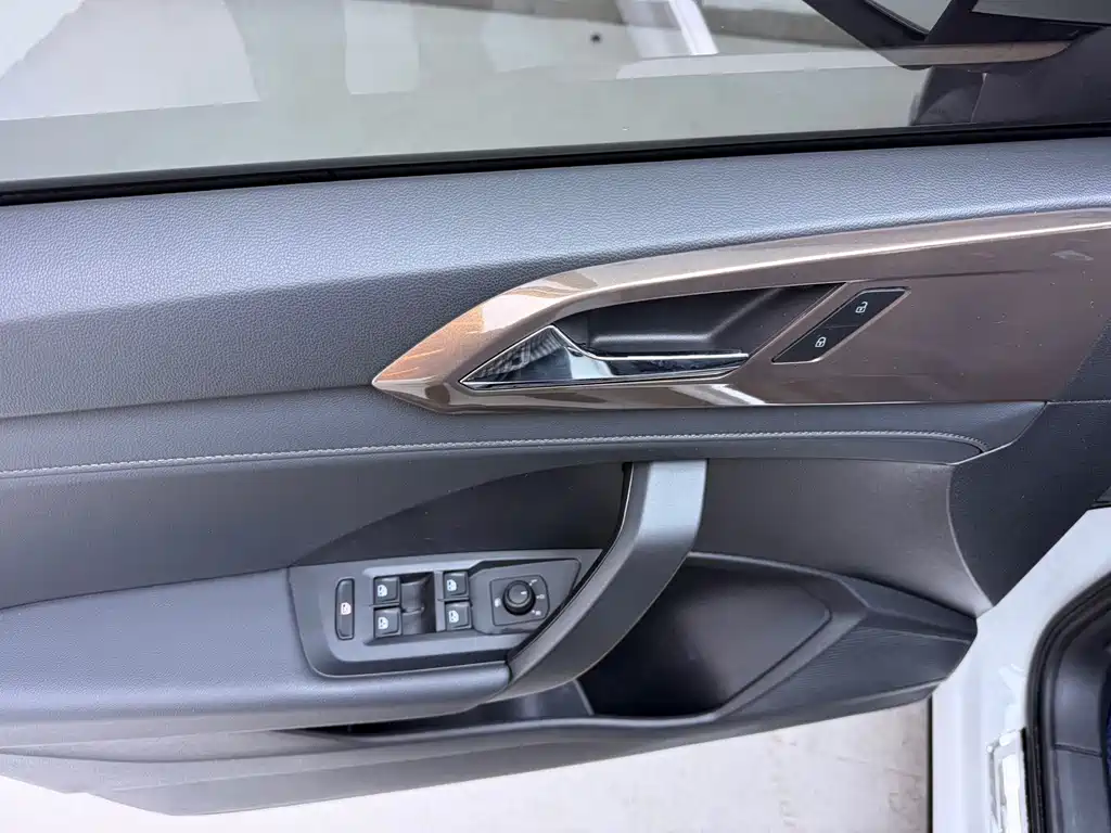 Volkswagen Tharu 2023