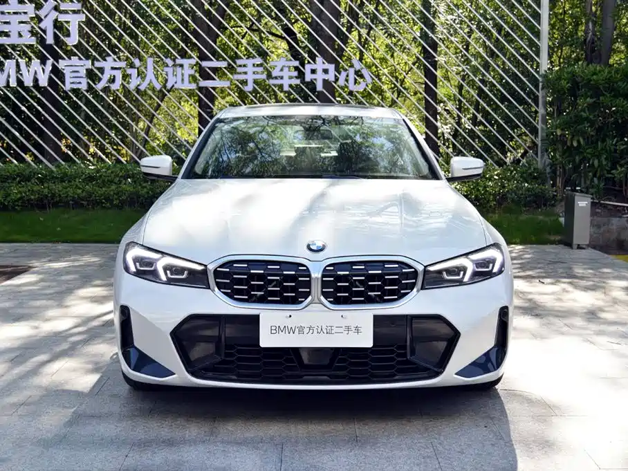 BMW 3 Series 2025