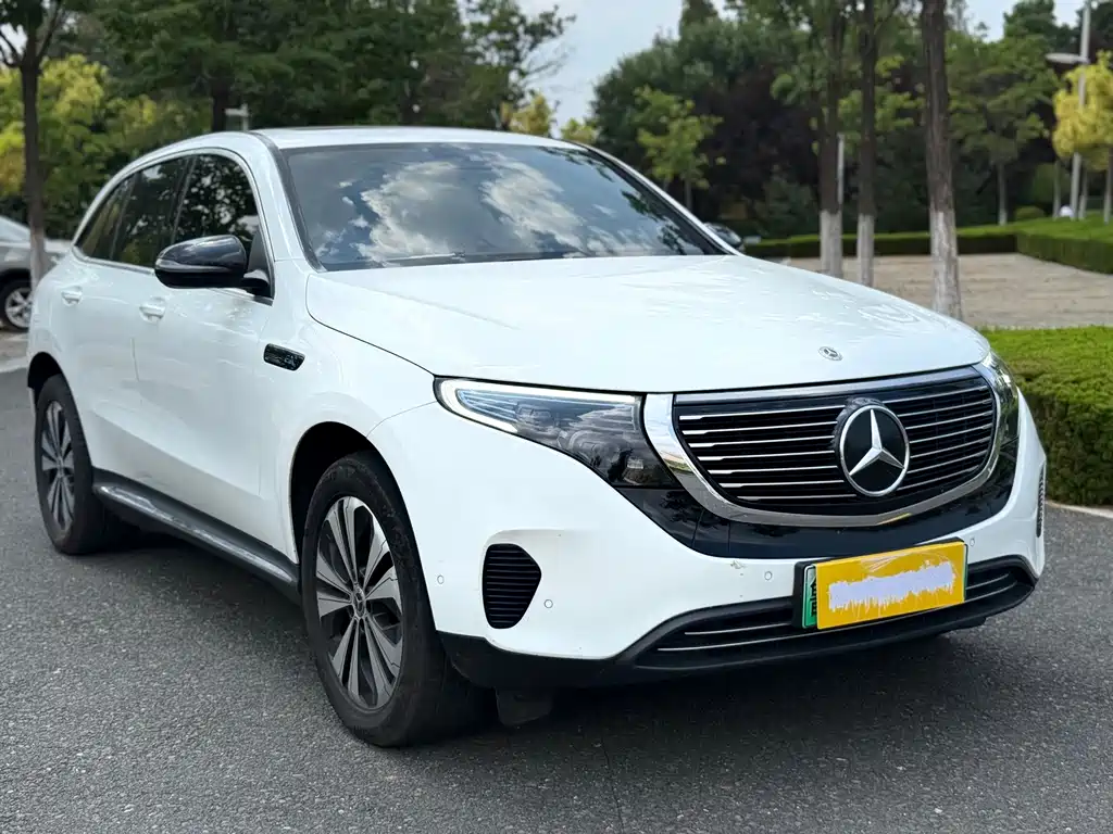 Mercedes-Benz EQC 2021 — фото 3