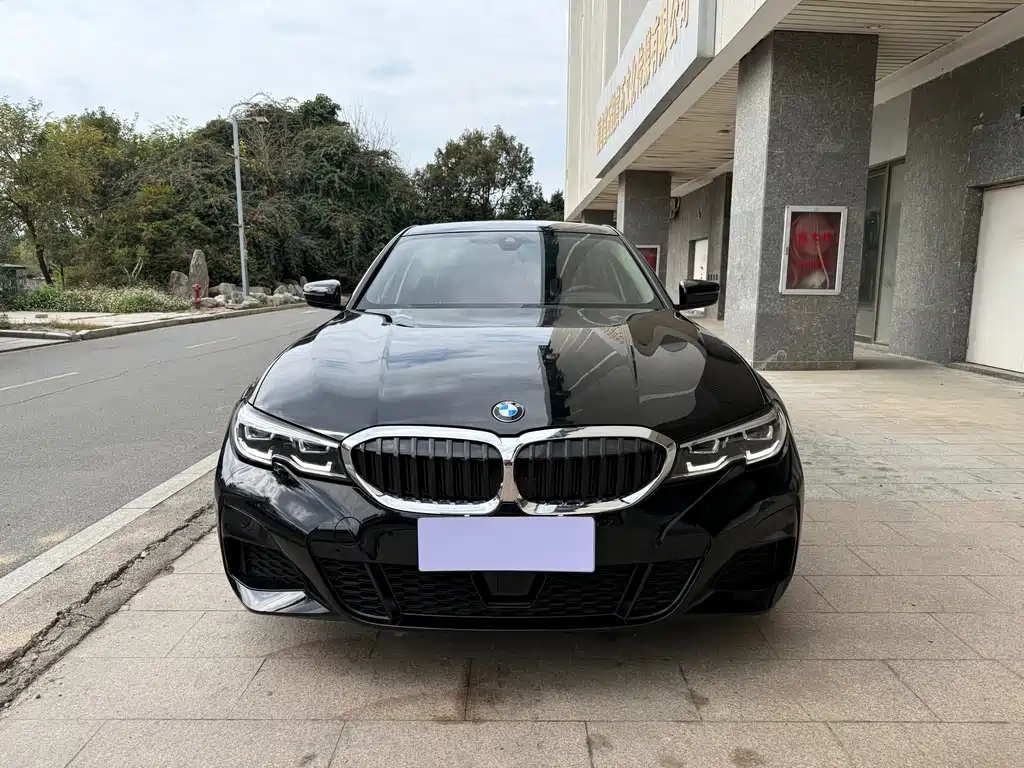 BMW 3 Series 2022