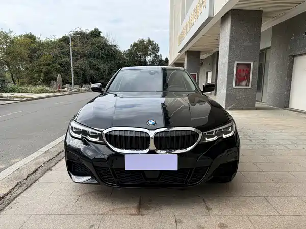 BMW 3 Series 2022