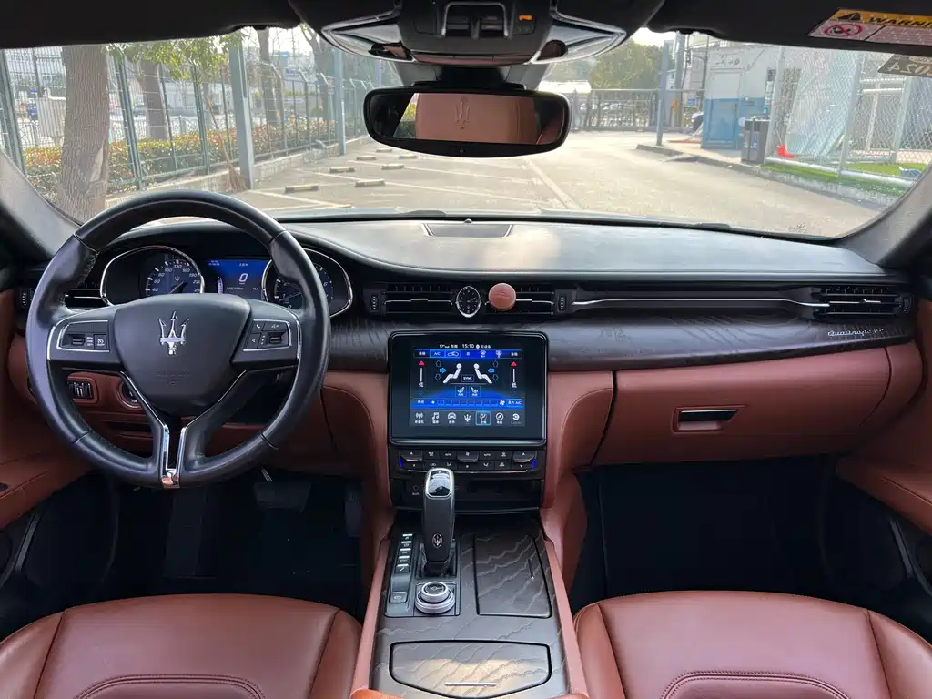 Maserati Quattroporte 2020 — фото 17