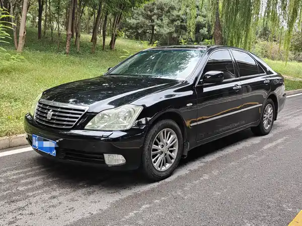 Toyota Crown 2009