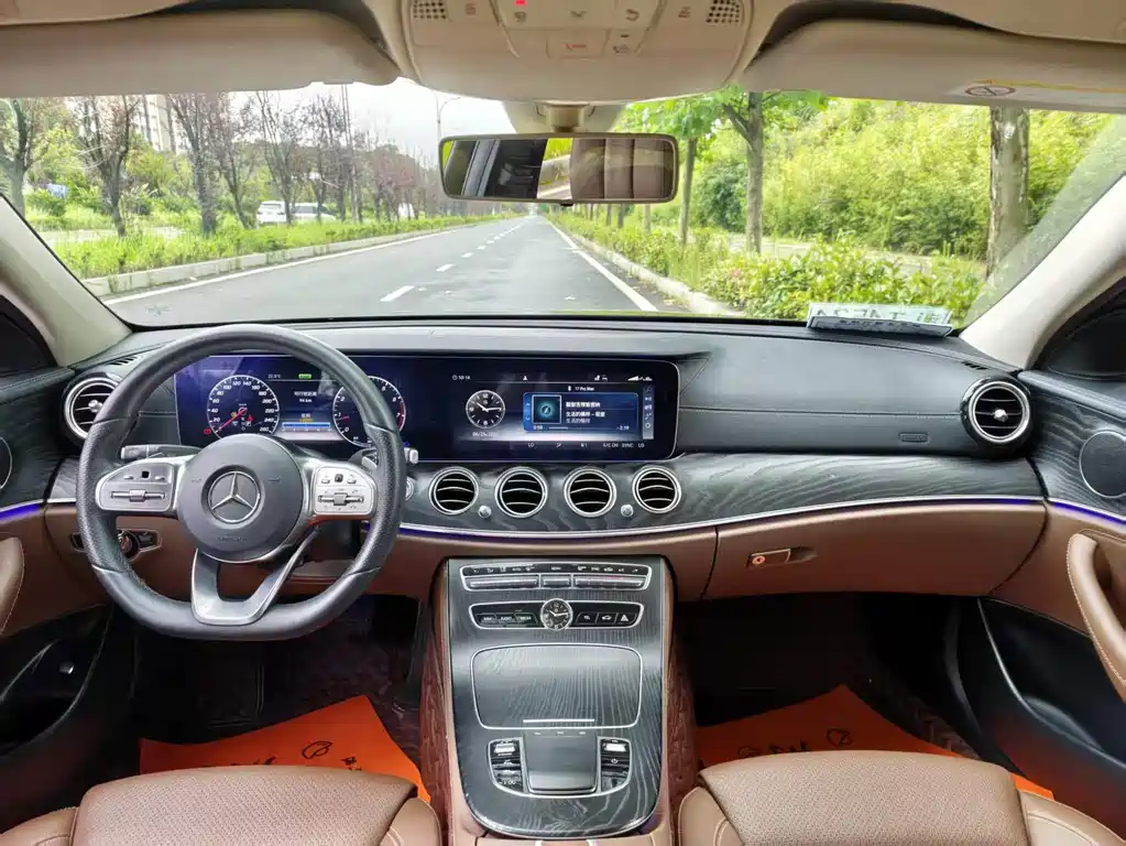 Mercedes-Benz E-Class 2019 — фото 8