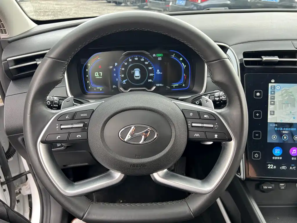 Hyundai Tucson 2023 — фото 13