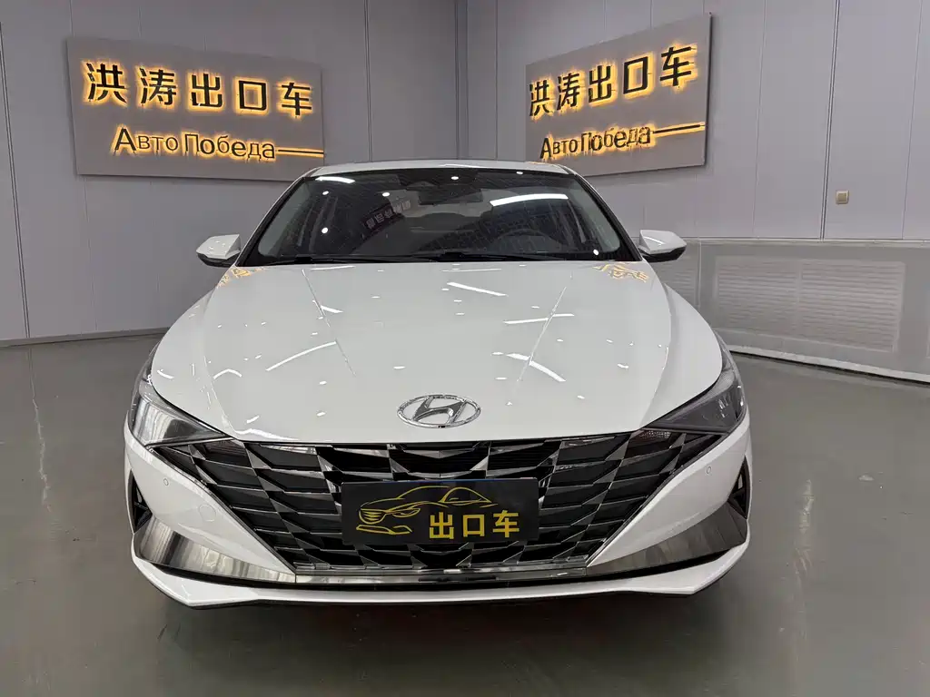 Hyundai Elantra 2022 — фото 3