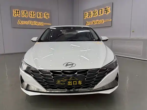 Hyundai Elantra 2022