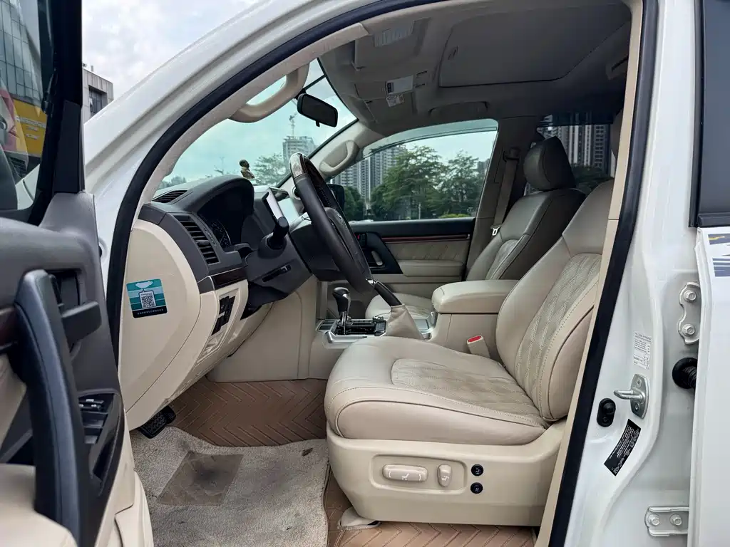 Toyota Land Cruiser 2019 — фото 4