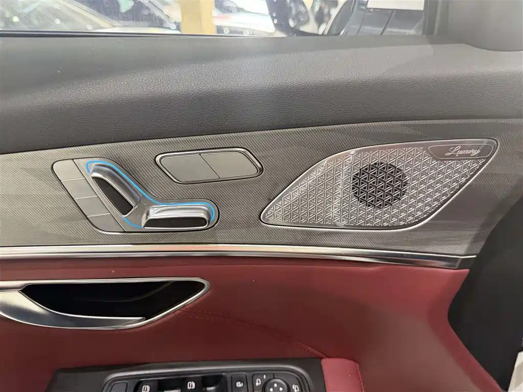 Jetour Jietu X70 PLUS 2024 — фото 17
