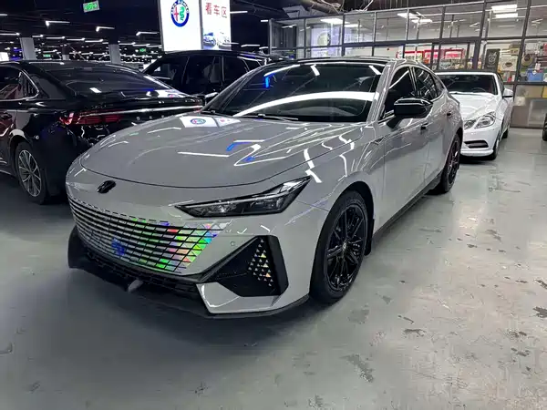 Changan UNI-V 2022