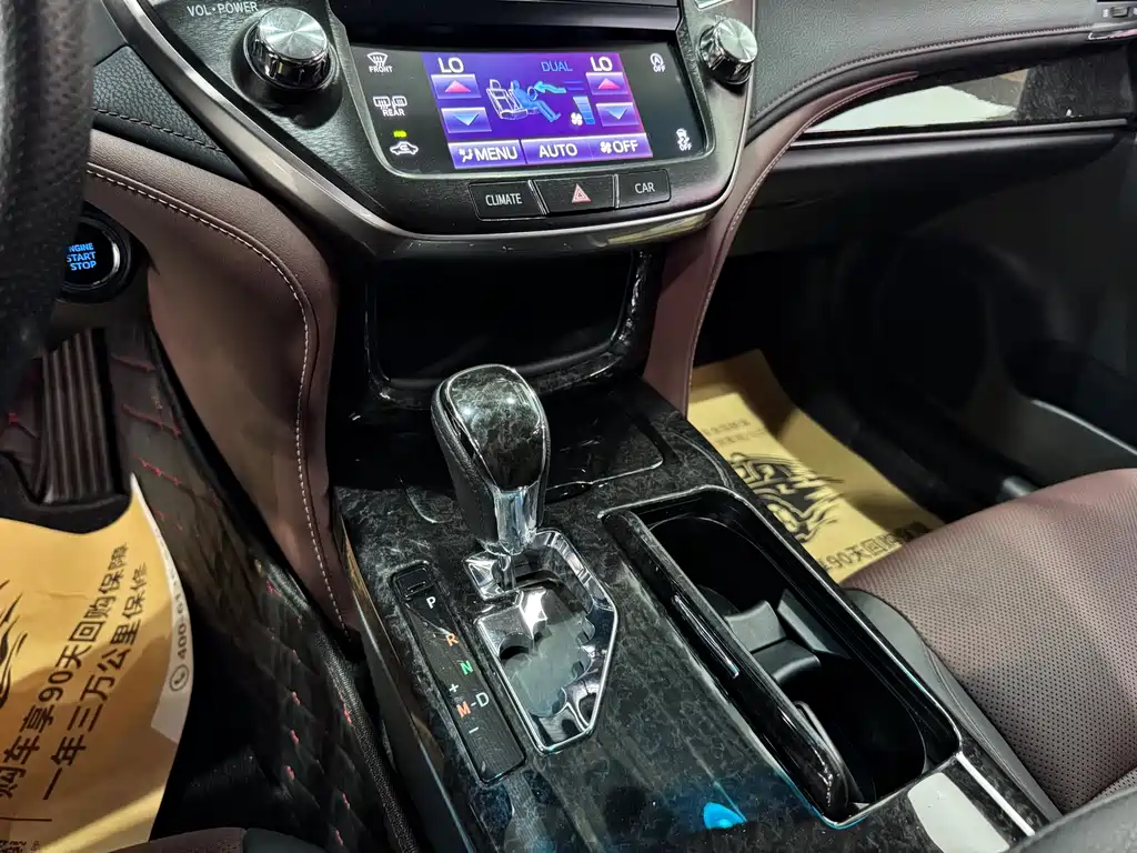 Toyota Crown 2019 — фото 12