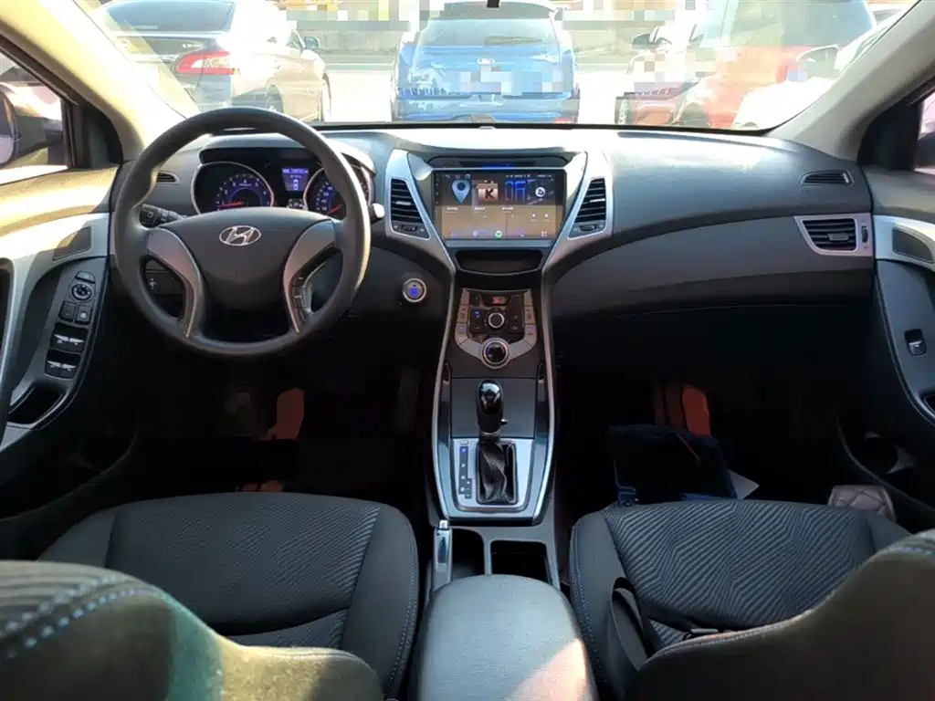 Hyundai Elantra Langdong 2015 — фото 6