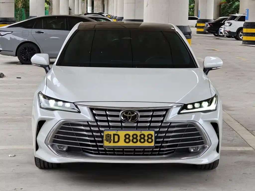 Toyota Avalon 2025 — фото 1