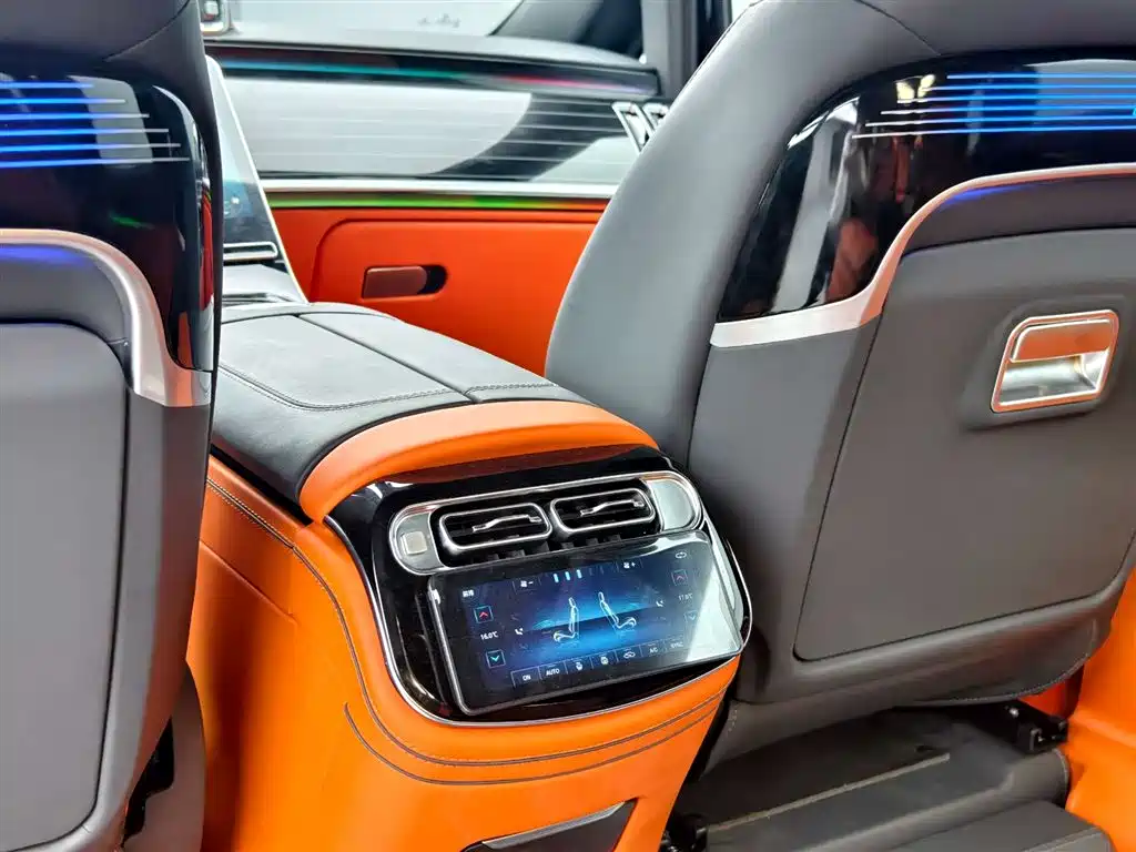 Mercedes-Benz Vito 2020 — фото 18